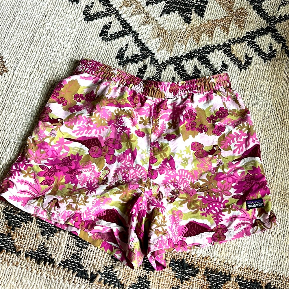 Girls Patagonia baggies- size XL/14